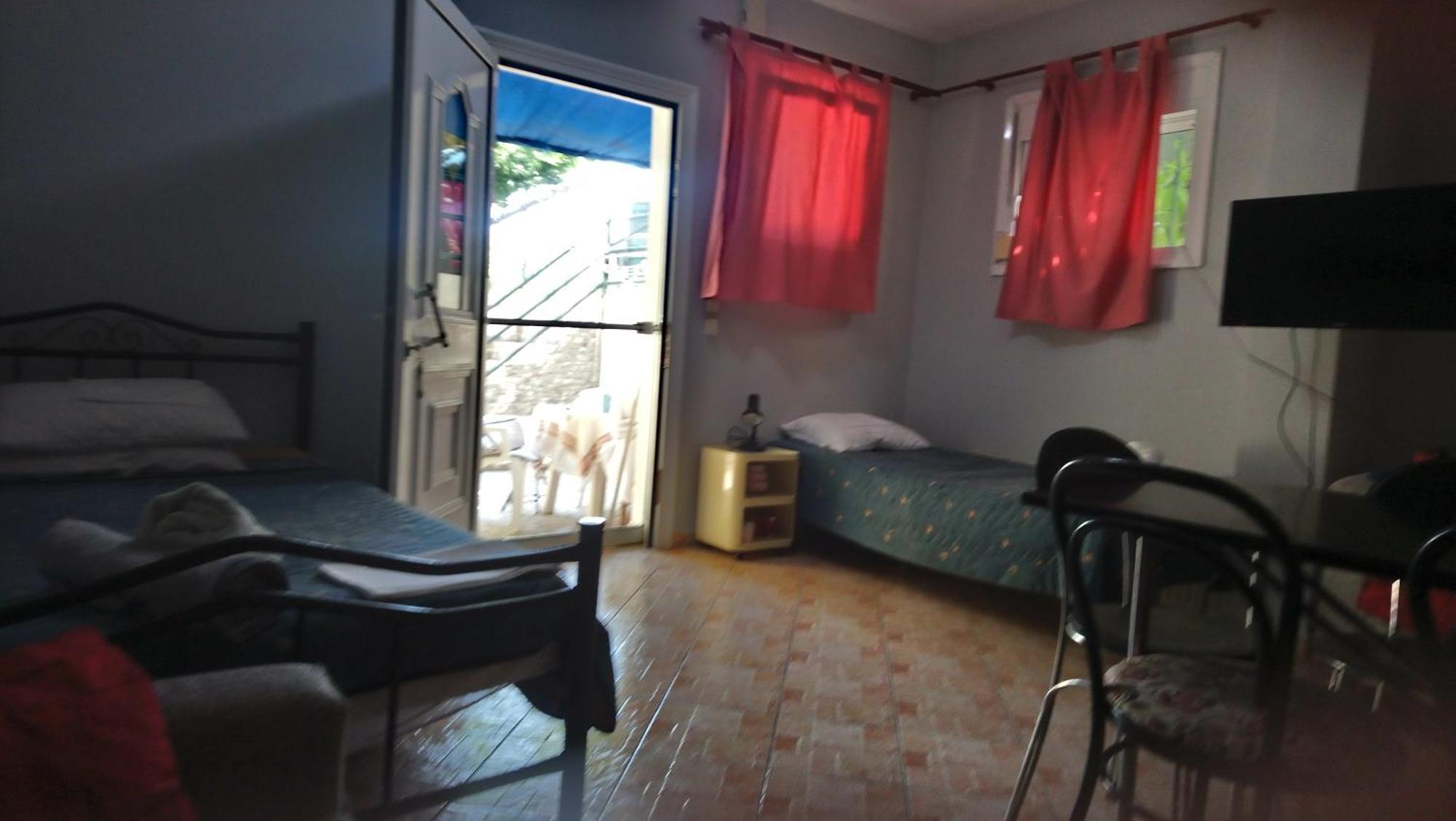 Christina'S House Apartment Nea Iraklitsa Екстериор снимка