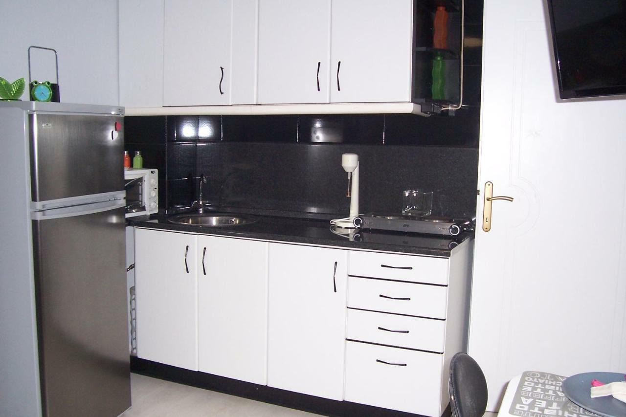 Christina'S House Apartment Nea Iraklitsa Екстериор снимка