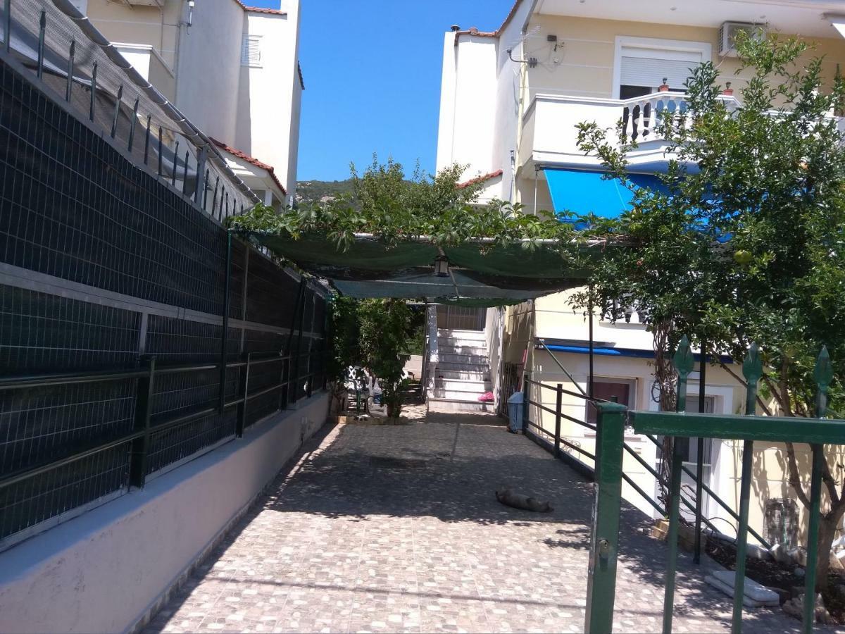 Christina'S House Apartment Nea Iraklitsa Екстериор снимка